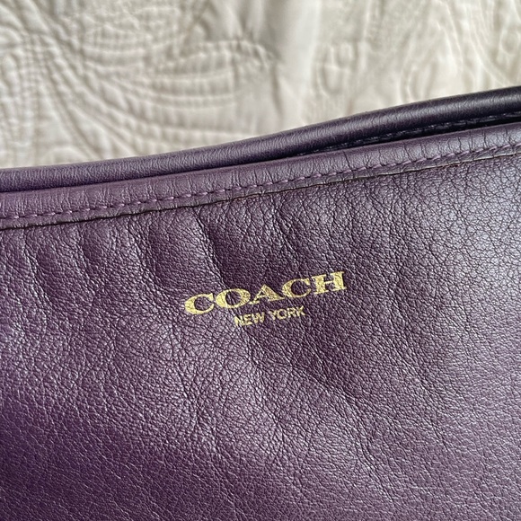 Coach Legacy Duffle Bag- 19889 - Picture 3 of 9
